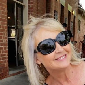 Meet your Posher, Sue